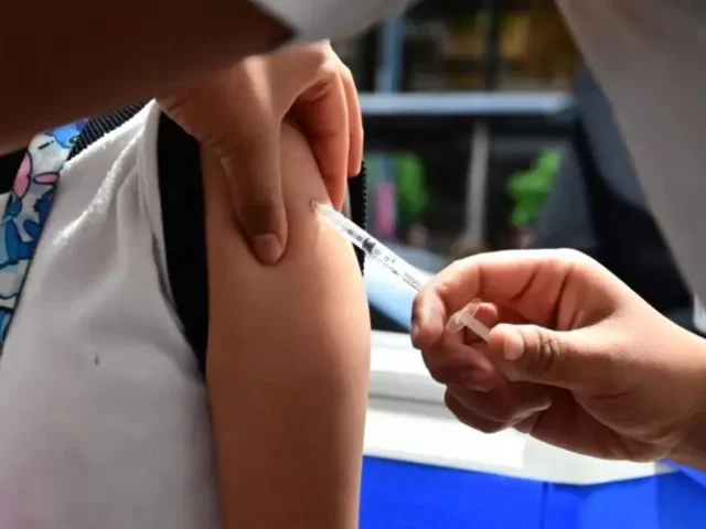 Refuerza Secretaría de Salud estatal vacunación contra el sarampión