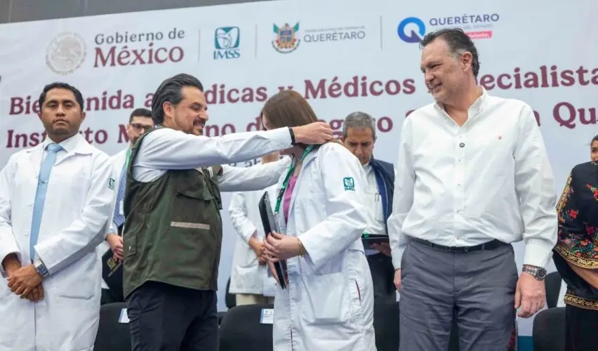 Lee más sobre el artículo Autoridades estatales y federales dan bienvenida a 205 médicos al IMSS Querétaro