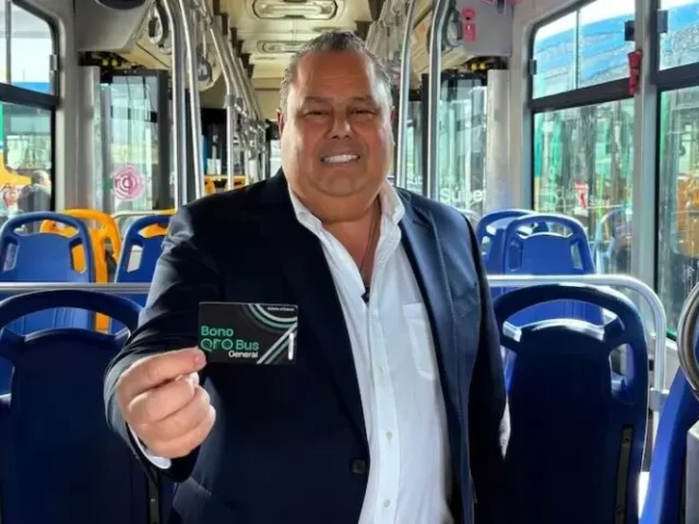 Más de mil 400 usuarios ya cuentan con la tarjeta Bono Qrobús