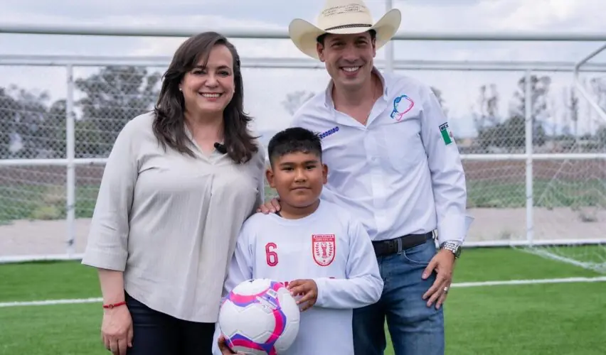 Lee más sobre el artículo Entrega Rodrigo Monsalvo primera etapa de la Unidad Deportiva de la UAQ en Amazcala