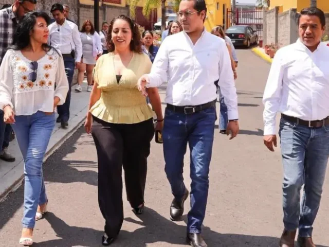 Se reúne Chepe Guerrero con vecinos de Villas de Camino Real