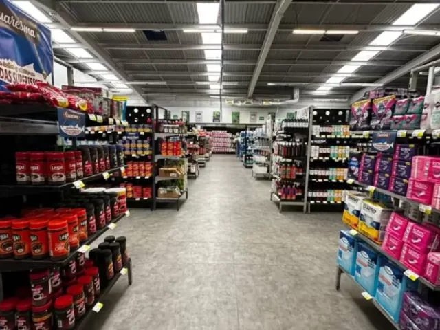 ISSSTE relanzó tienda en San Juan del Río para la población en general