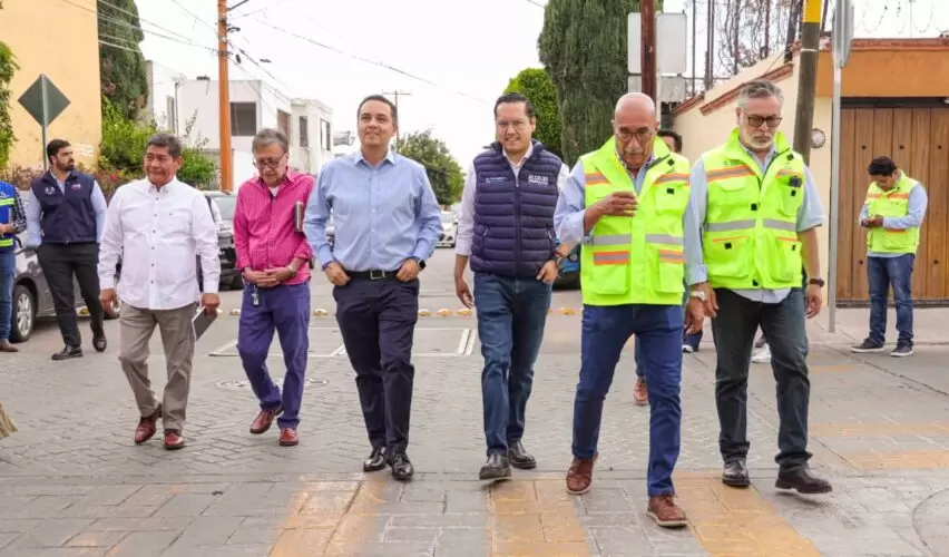 Lee más sobre el artículo Supervisan Chepe Guerrero y gobierno del estado limpieza de drenaje pluvial en Tejeda