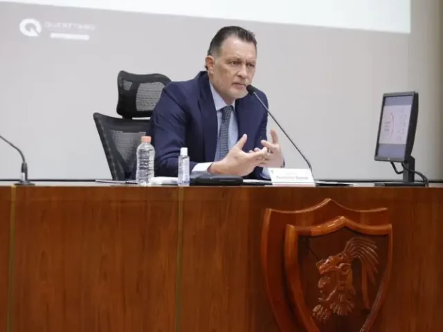 Ofrece Kuri conferencia “La Política del Estado de Querétaro en Materia de Desarrollo y Seguridad” en el Codenal