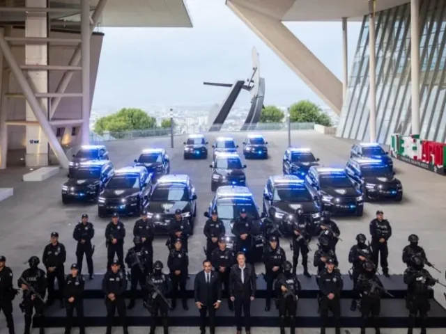 Entregó Kuri 40 nuevas patrullas a Policía Estatal