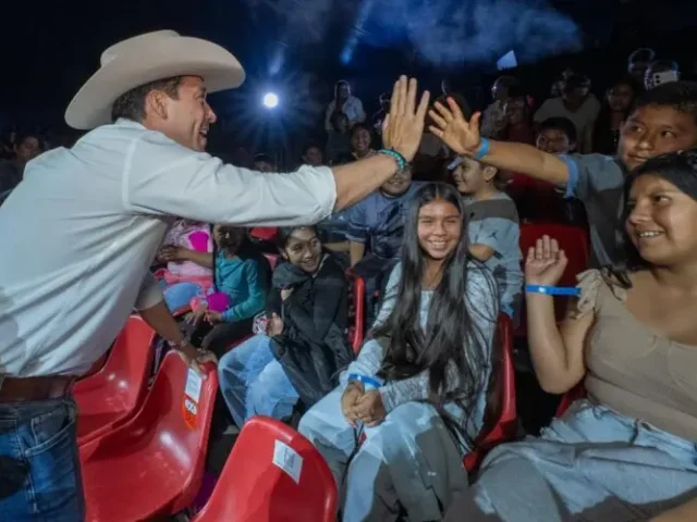 El Marqués organizó circo gratuito con motivo del Día de la Niña y el Niño