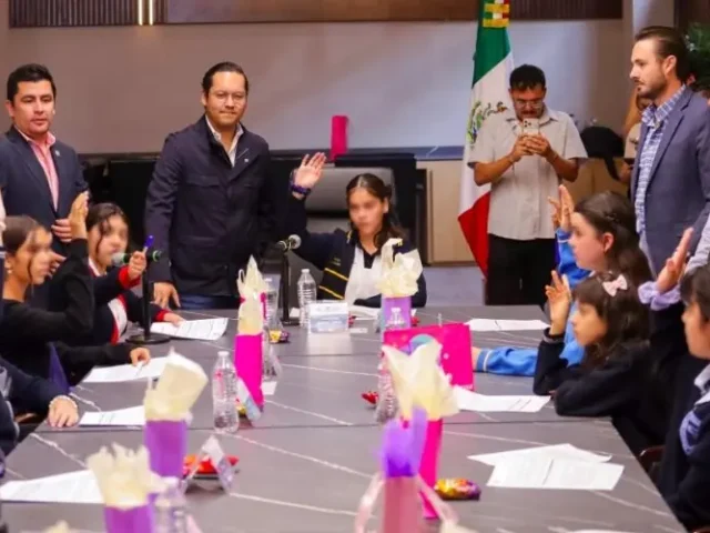 Infancias se involucran en municipio de Corregidora con “Niñas y niños en el gobierno”