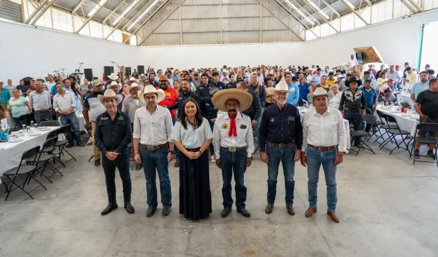 Lee más sobre el artículo Reconocen en El Marqués la labor de la Unión de Ejidos Graciano Sánchez en su 39 aniversario