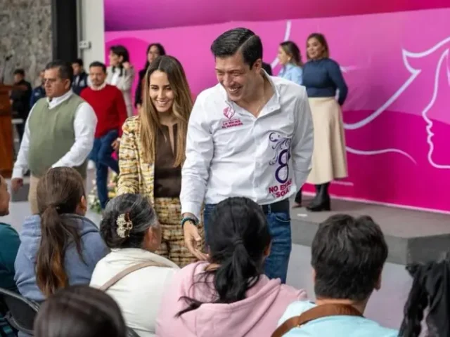Reconoce Monsalvo contribución de las mujeres al desarrollo de El Marqués