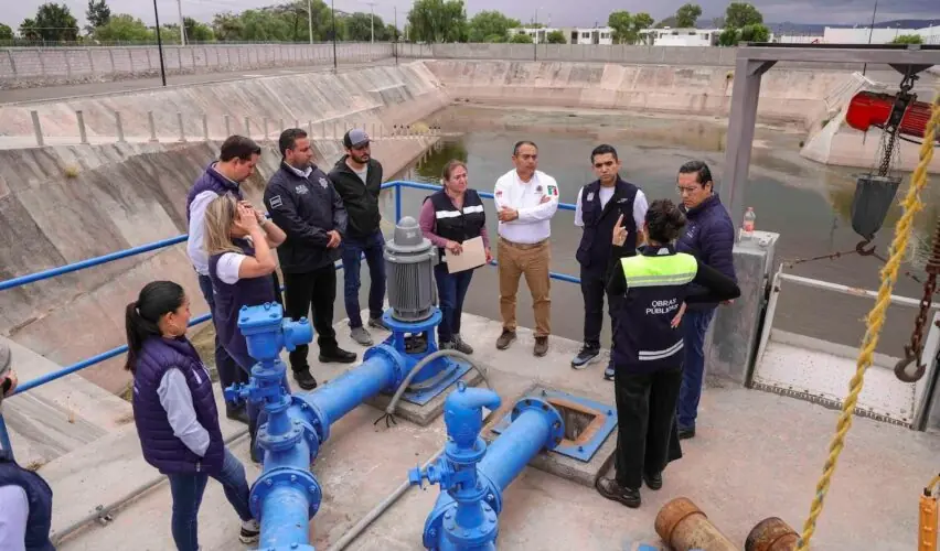 Lee más sobre el artículo Chepe Guerrero supervisa cárcamos y drenes; mantenimiento va al 85%