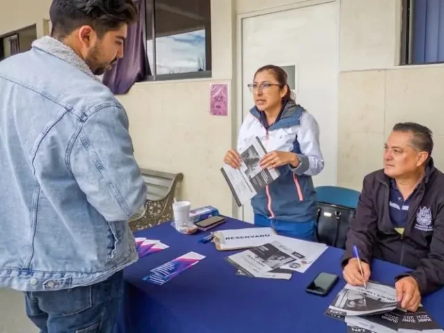 Lleva Corregidora Feria de Empleo a universitarios y capacitación sobre emprendimiento