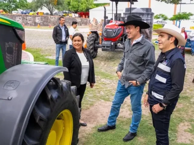 Fortalece El Marqués al sector agropecuario con apoyos a productores