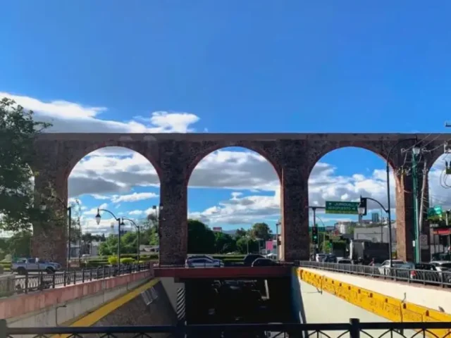Informa Oficialía Mayor estrategia de movilidad laboral ante obras en Bernardo Quintana