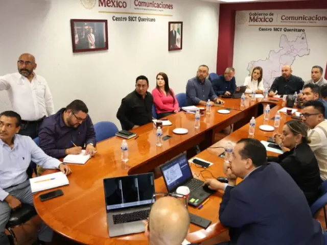 Solicitan intervención de dependencias federales por afectaciones en la obra de la carretera 57