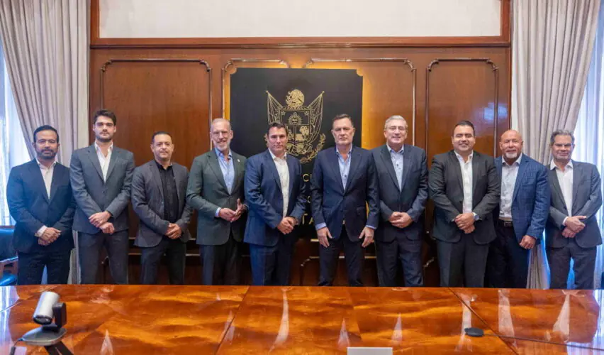 Lee más sobre el artículo Anuncia Schneider Electric expansión en Querétaro y generación de 4 mil empleos
