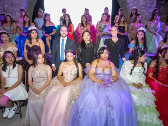 El Marqués celebró a 80 jóvenes con “Mis XV años, Cumpliendo un Sueño”