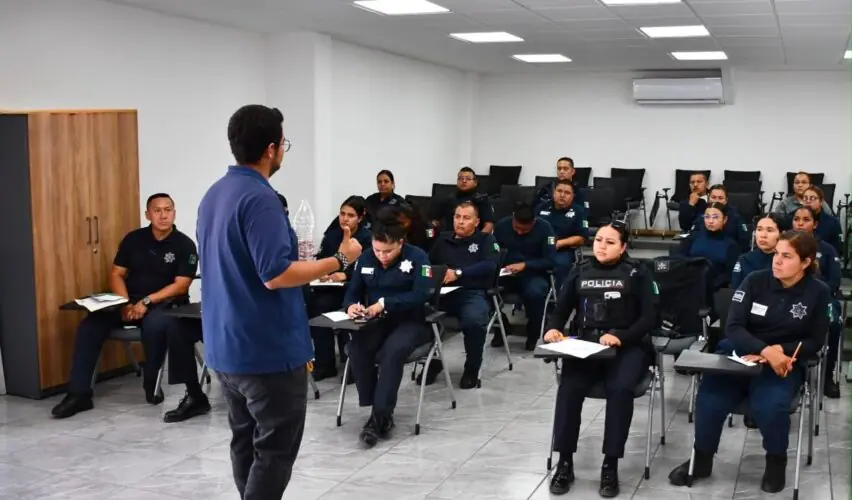 Lee más sobre el artículo Fortalece SSPyTM de El Marqués salud mental y comunicación asertiva de personal policial