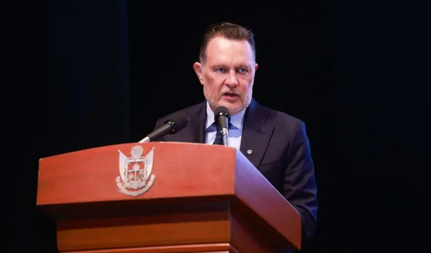 Lee más sobre el artículo Reconoce Kuri a las y a los profesionistas del año 2025