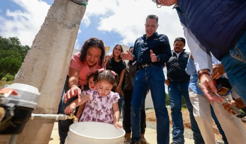 Lee más sobre el artículo Entrega Kuri sistema de abastecimiento de agua Taxhido- Deconí