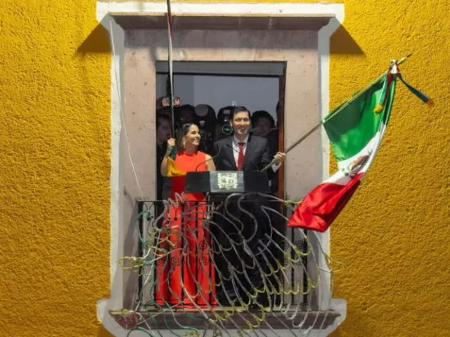 Rodrigo Monsalvo encabezó ceremonia del Grito de Independencia en La Cañada