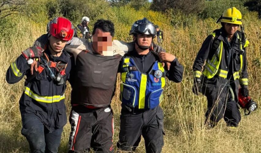 Lee más sobre el artículo Rescata Protección Civil de la capital queretana a senderistas en Peña Colorada
